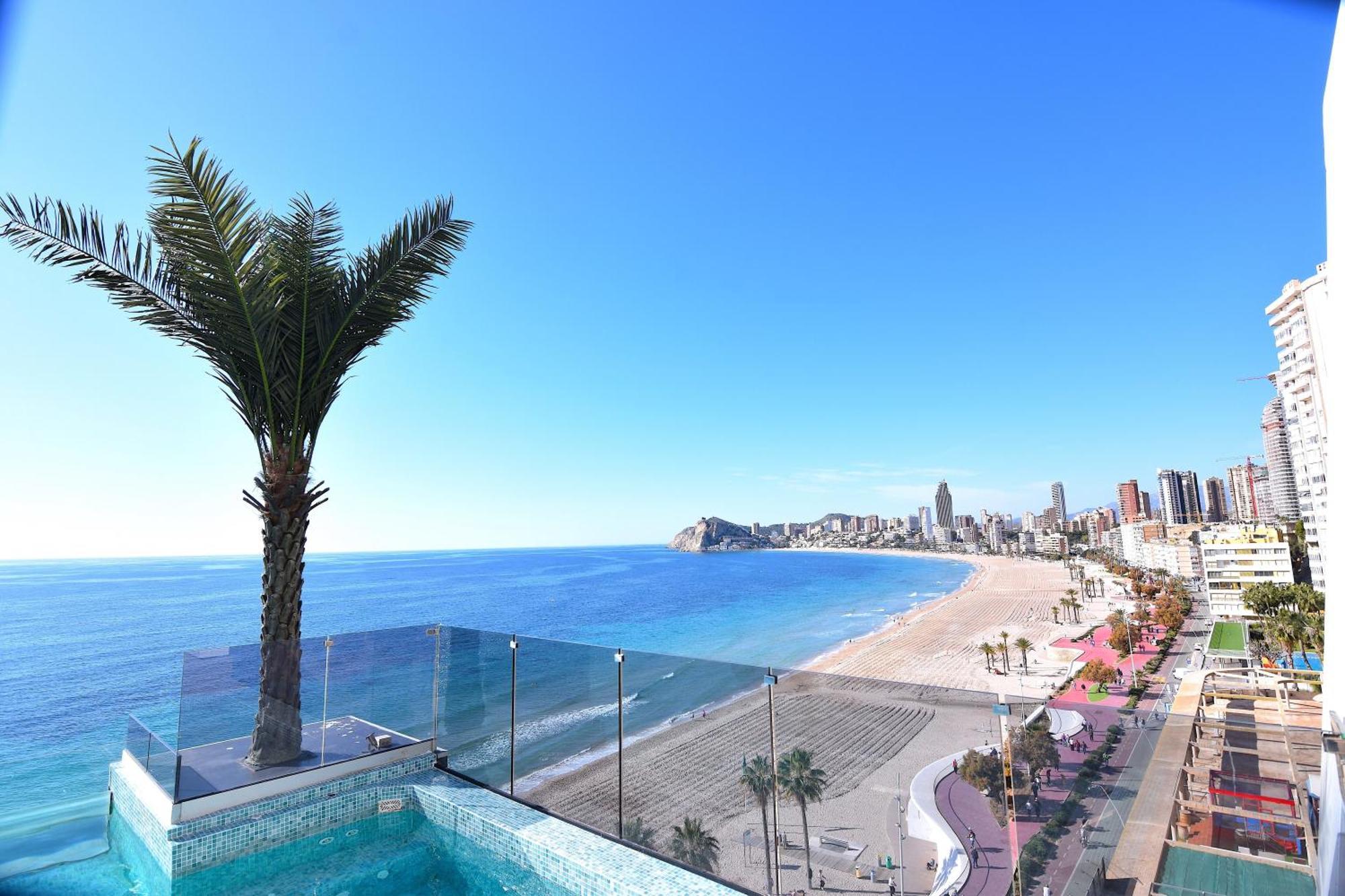 Appartamento De Lujo En Primera Linea De Playa *